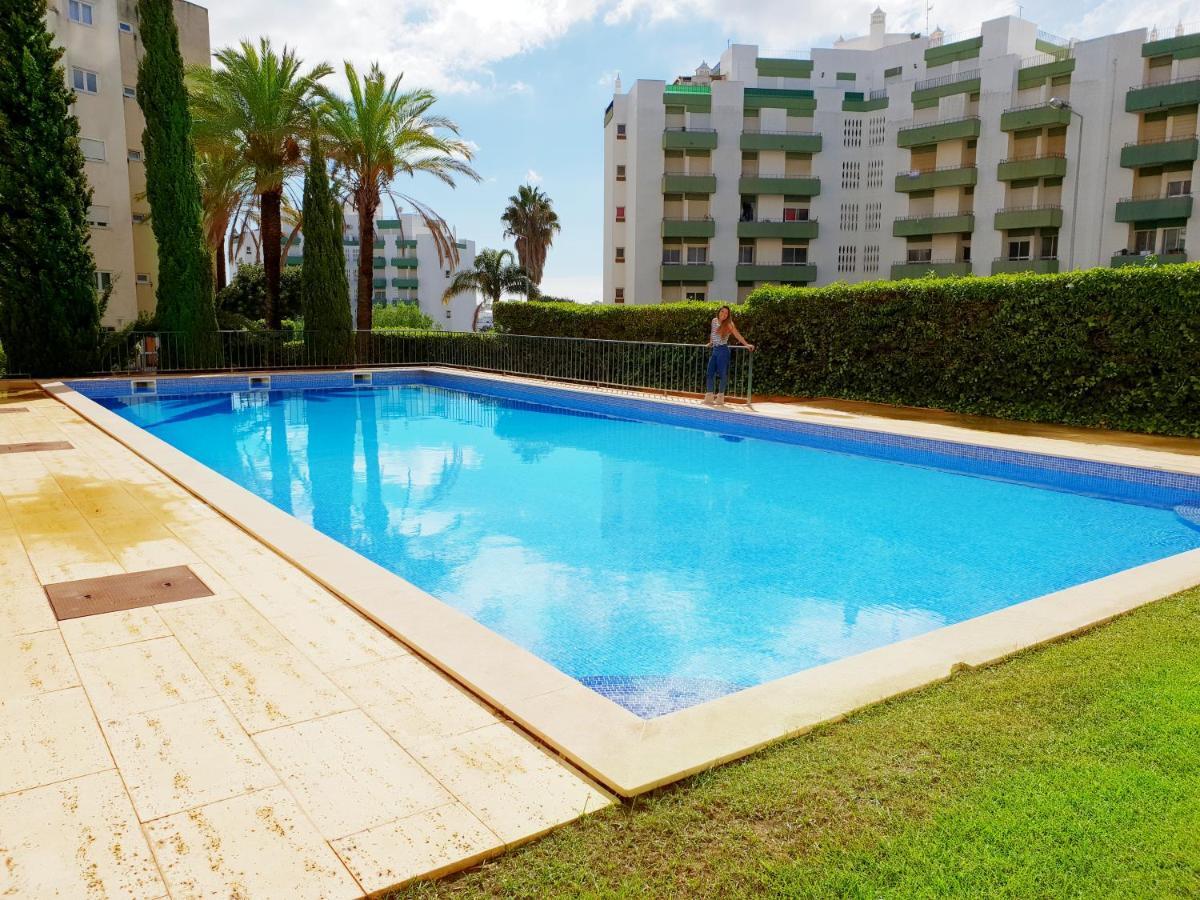 Gorgeous Apartment In Portimão Dış mekan fotoğraf